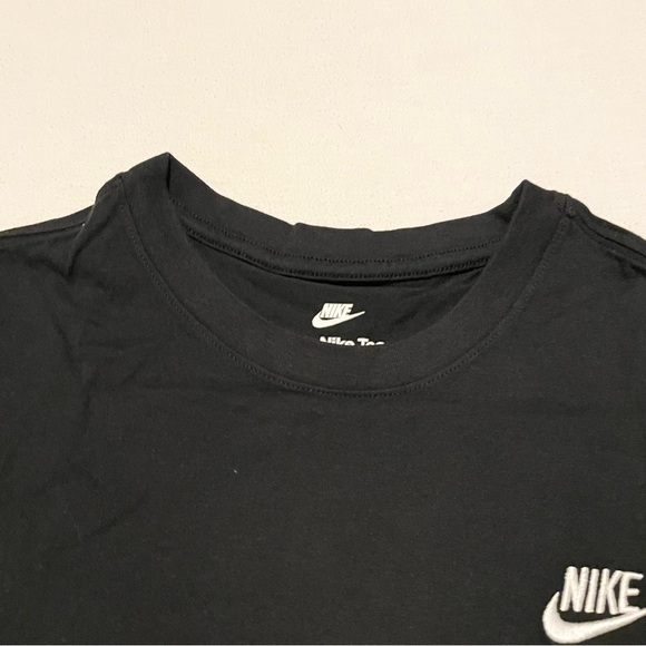 Nike Womens Tee Slim Fit Size Small Shirt - Picture 3 of 16